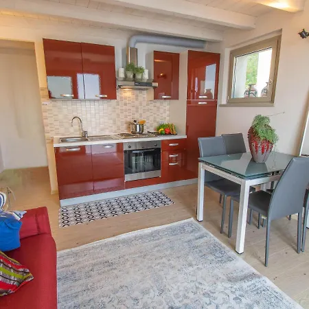 Appartement Enjoyiseolake - Gogh - Beautiful Iseo View And Swimming Pool Parzanica