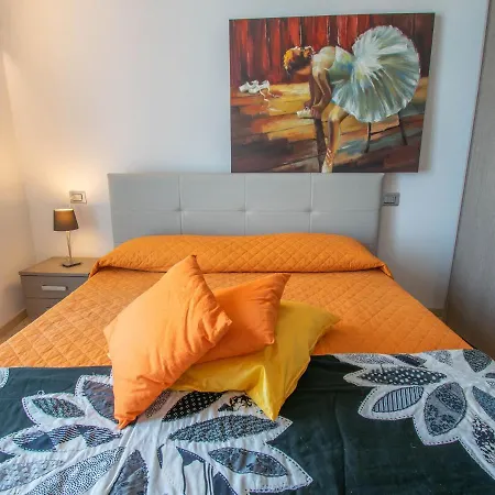 Gogh - Beautiful Iseo View And Swimming Pool Apartment Parzanica